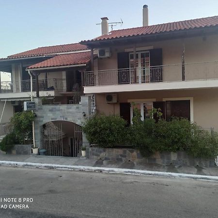 Erminia Studios Mousata Exterior photo
